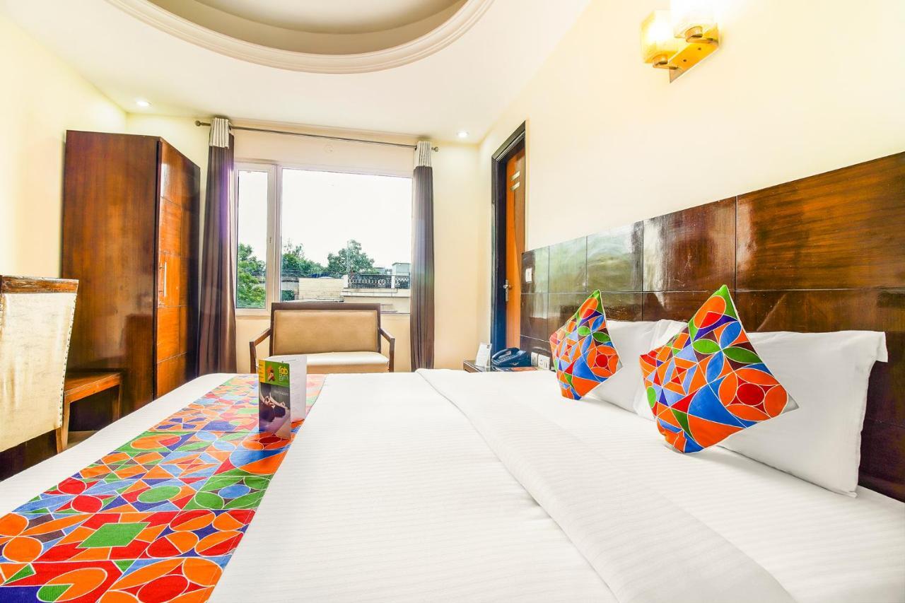 Fabhotel Marble Arch - Nr Karol Bagh Market เดลี ภายนอก รูปภาพ