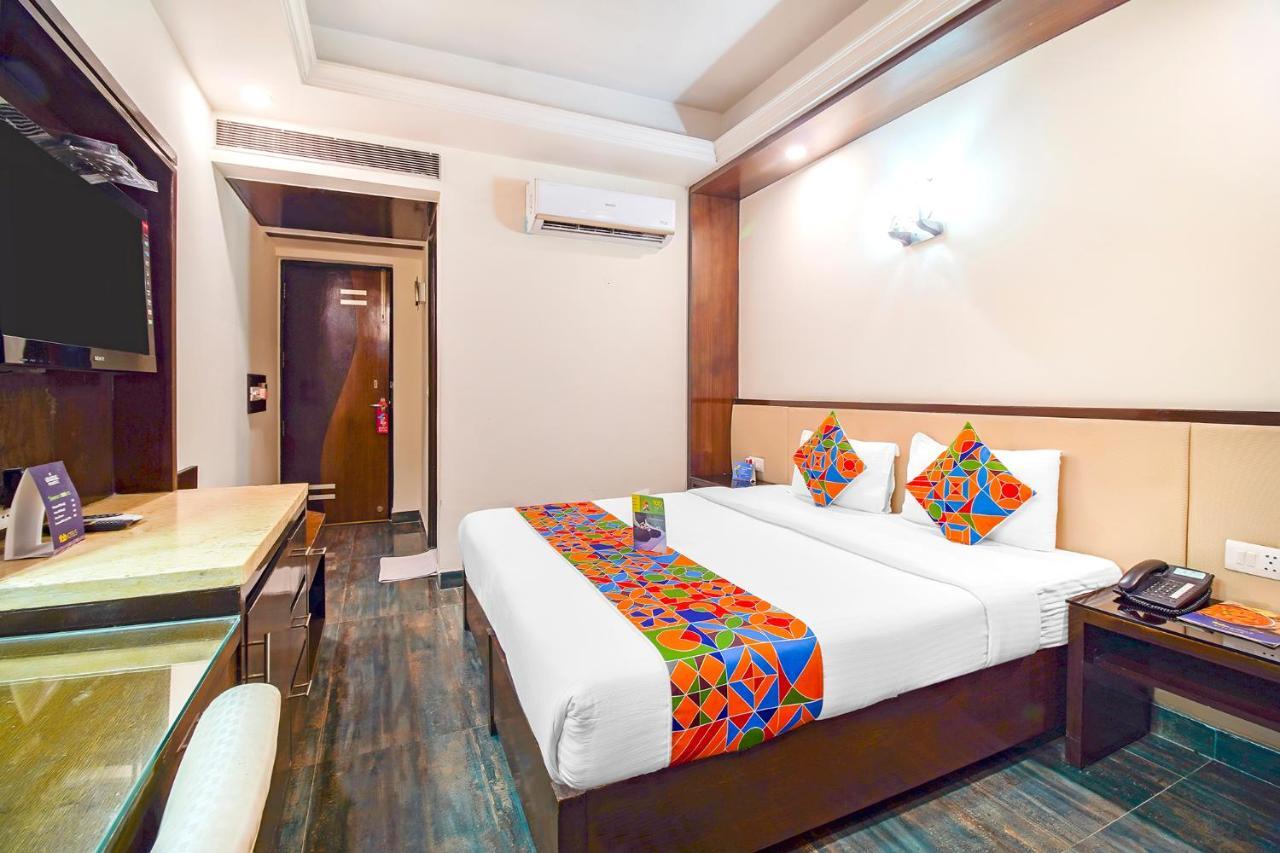 Fabhotel Marble Arch - Nr Karol Bagh Market เดลี ภายนอก รูปภาพ
